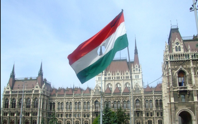 Mađarska blokirala prijedlog o zabrani uvoza ruske nafte