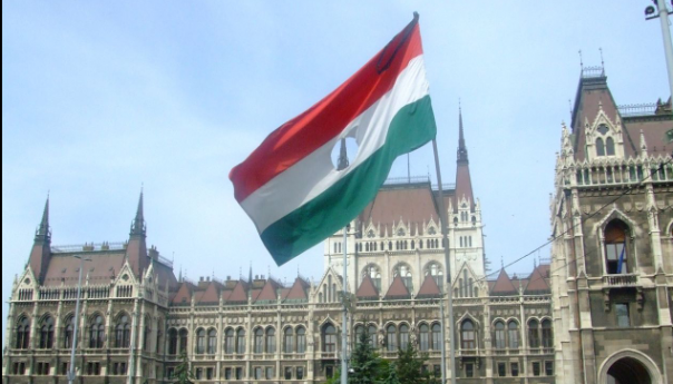 Mađarska blokirala prijedlog o zabrani uvoza ruske nafte