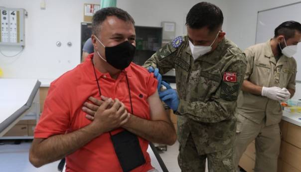 Mađarska donacija vakcina za lokalne uposlenike EUFOR-a