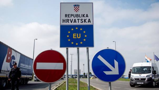 Mađarska i Hrvatska od petka ukidaju ograničenja na prekogranična putovanja