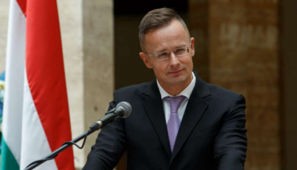 Mađarska neće podržati sankcije protiv ruske nafte i gasa