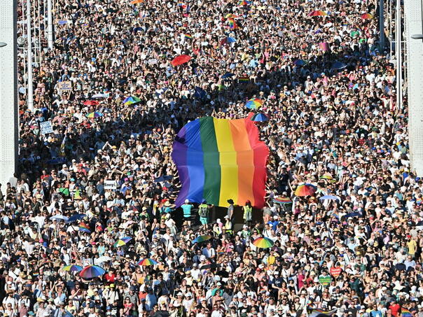 Mađarska policija zabranila Paradu ponosa