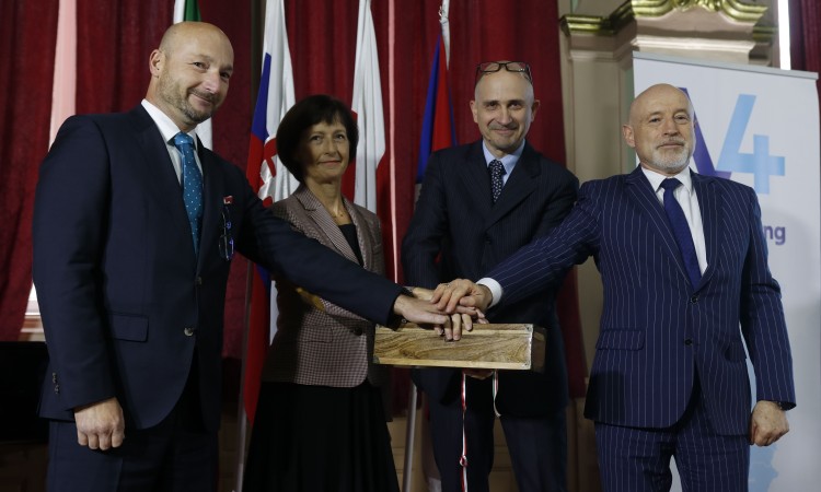 Mađarska simbolično preuzela predsjedavanje Višegradskom grupom