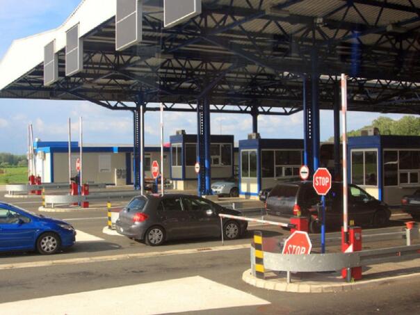 Mađarska uvodi strožu kontrolu na granici sa Srbijom