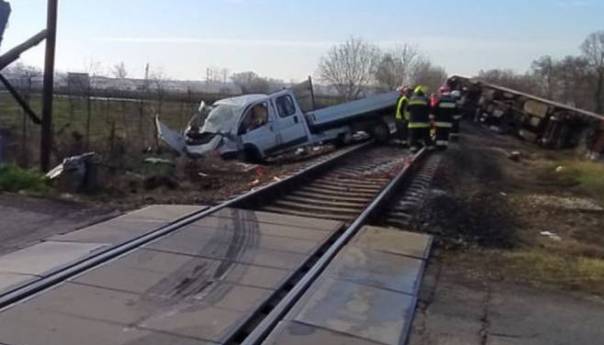 Mađarska: Voz iskočio iz šina, ima poginulih