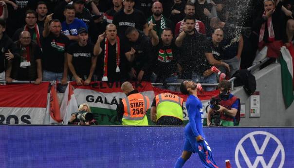 Mađarski nogometni savez brani navijače od optužbi za rasizam protiv Engleza