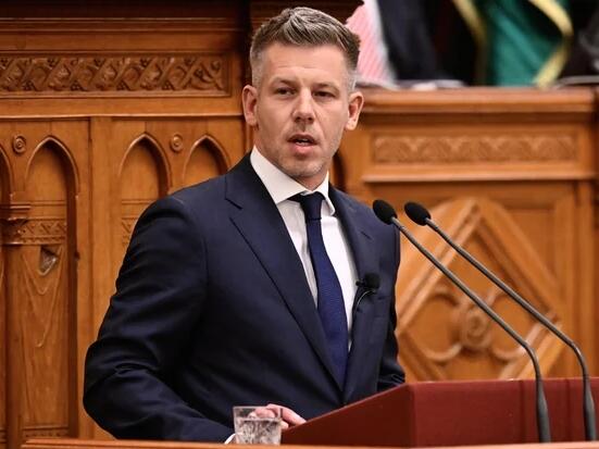 Mađarski premijer najavio novi Ustav i uklanjanje "Orbanove mafije"
