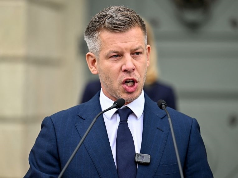 Mađarski premijer: Vojska mora služiti državi, a ne političkim strankama