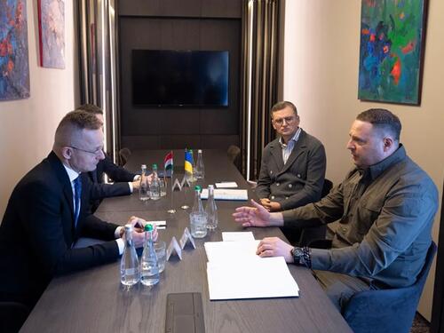 Mađarski šef diplomatije u posjeti Ukrajini: Očekuje se poboljšanje odnosa dviju zemalja