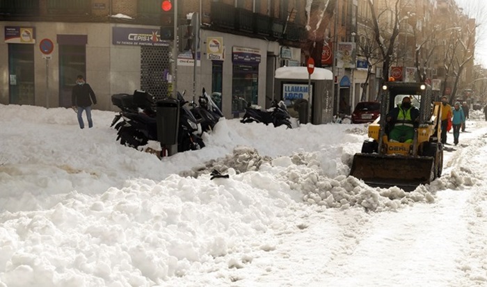 Madrid se oporavlja od historijske snježne mećave