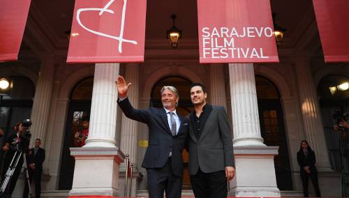 Mads Mikkelsen prošetao crvenim tepihom: Vratit ću se u Sarajevo