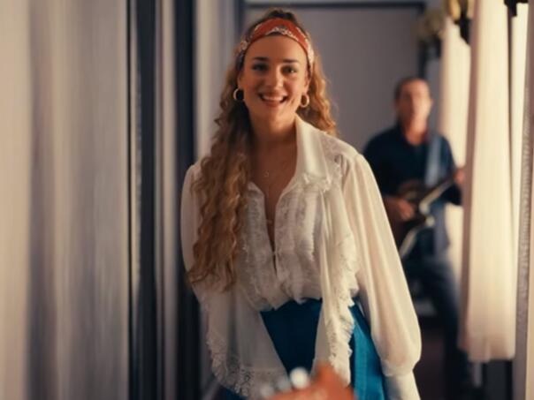 Magazin objavio prvu pjesmu s Lorenom Bućan, u spotu i bivše pjevačice