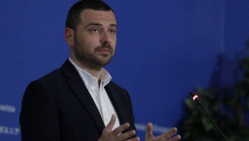 Magazinović: BiH je na korak od eskalacije zbog Dodika