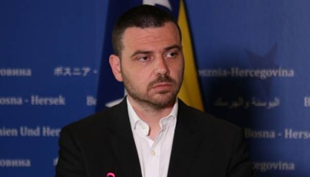 Magazinović: Činjenica je da Đukanović ostaje predsjednik Crne Gore