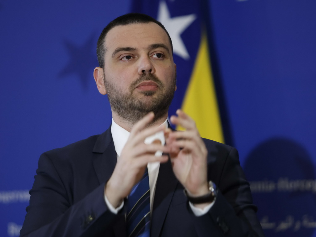 Magazinović: Izjave Lavrova potvrđuju da Rusija aktivno radi na destabilizaciji BiH