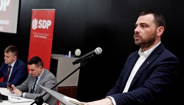 Magazinović: Je li OHR svjestan posljedica odluka koje donosi?