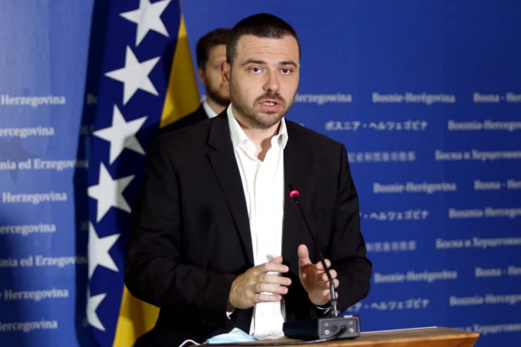 Magazinović o Izbornom zakonu: Šokantna uloga Sattlera