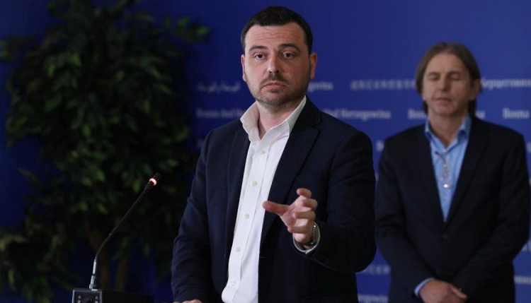 Magazinović o utakmici s Rusima: Vico Zeljković i ostali dizači ruku ostavke!