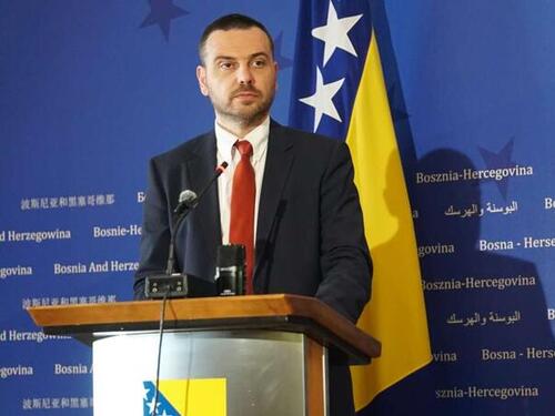 Magazinović slavi izmjene zakona: Usvojeno, ko krade na tenderu ići će u zatvor