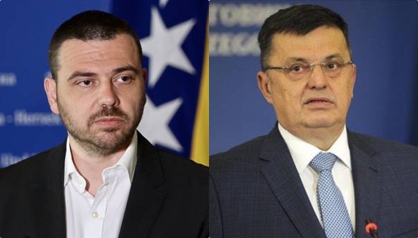 Magazinović Tegeltiji: Ljudi su ljuti i osjećaju se izdanim!