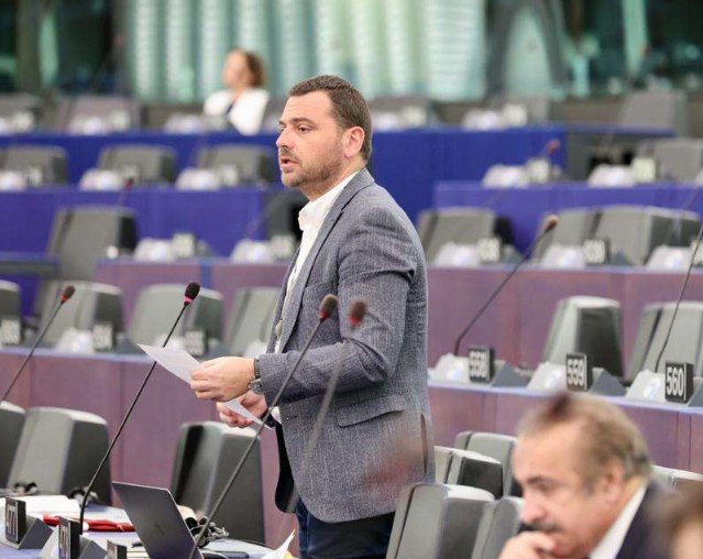 Magazinović u Strazburu: Sigurnost ugrožena, tolerišete loše đake