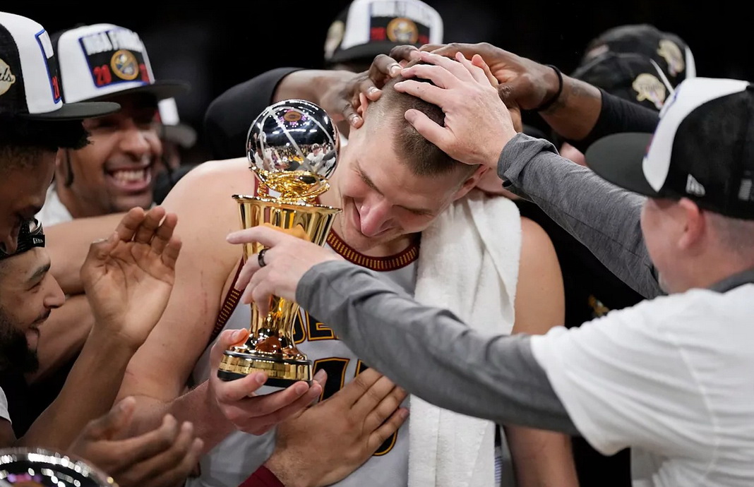 Magic Johnson: Jokić mijenja košarku pred našim očima