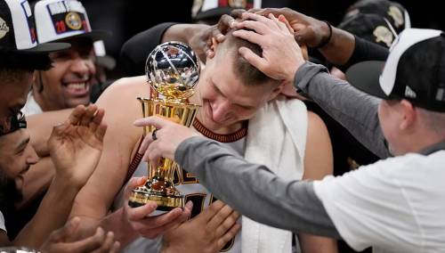 Magic Johnson: Jokić mijenja košarku pred našim očima