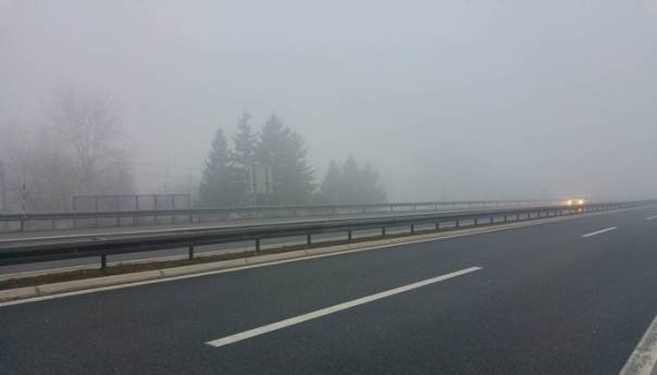Magla na putevima Zenica - Doboj, Tuzla - Zvornik, Tuzla - Orašje