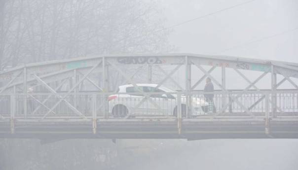 Magla smanjuje vidljivost na području Sarajeva i u dolinama Save, Lašve i Drine