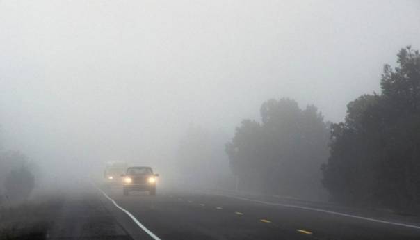 Magla smanjuje vidljivost u kotlinama i uz riječne tokove