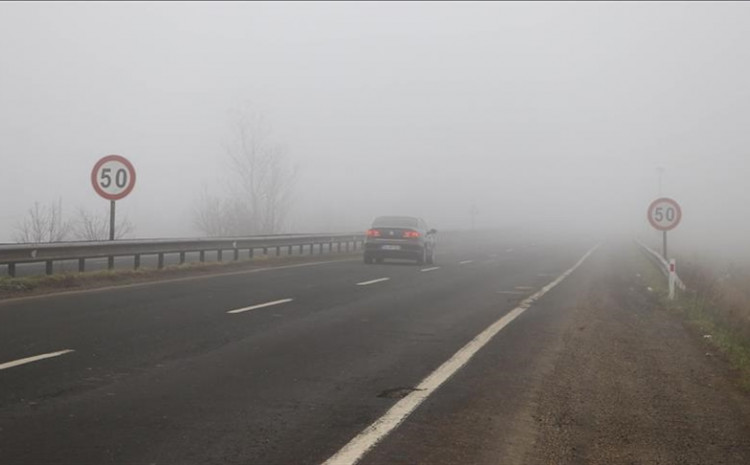 Magla smanjuje vidljivost, vozači oprez