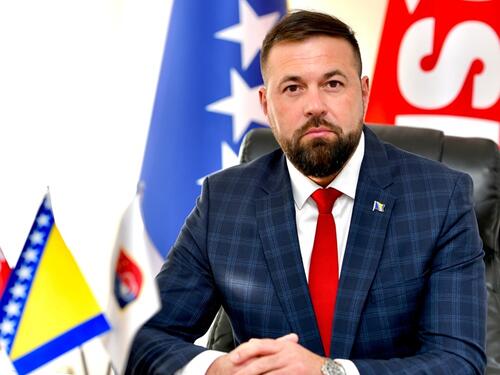 Magoda o 'hobotnicama' u fudbalu KS: Prijetili su, lobirali, grebali na sve strane...