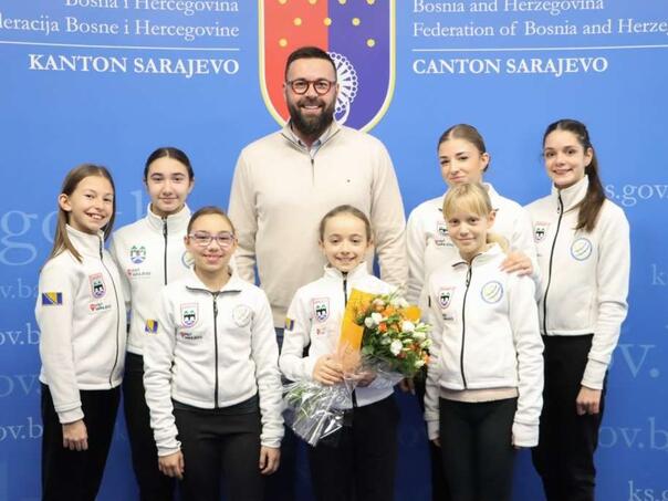 Magoda ugostio takmičarke klizačkog kluba 'Ice Group'