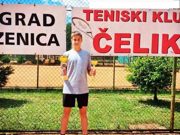 Mahir Butković pobijedio u obje konkurencije na Tennis Europe turniru do 16 godina