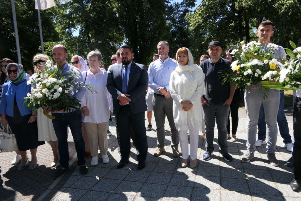 Mahmutbegović na obilježavanju godišnjice zločina nad Bošnjacima Vrbanje