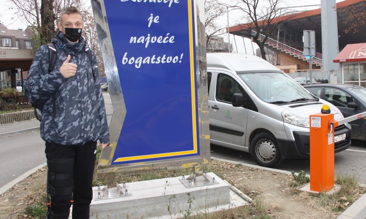 Maidu Redžiću jutros uspješno operisano povrijeđeno desno koljeno