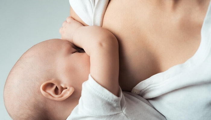Majčino mlijeko je nezamjenjiva hrana u prvih šest mjeseci života bebe