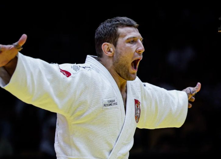 Majdov opet izgubio i opet napao sudije: 'Ne daju mi da uzmem medalju'