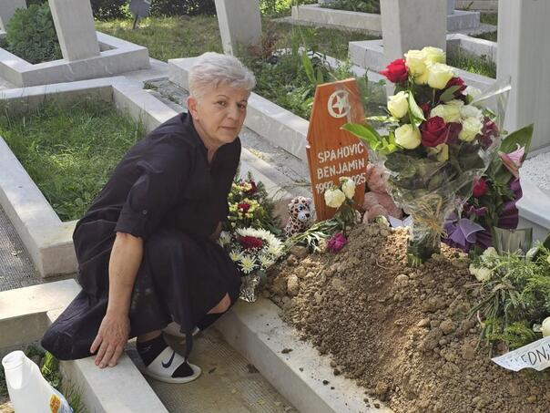 Majka Benjamina Spahovića se prvi put oglasila nakon gubitka sina
