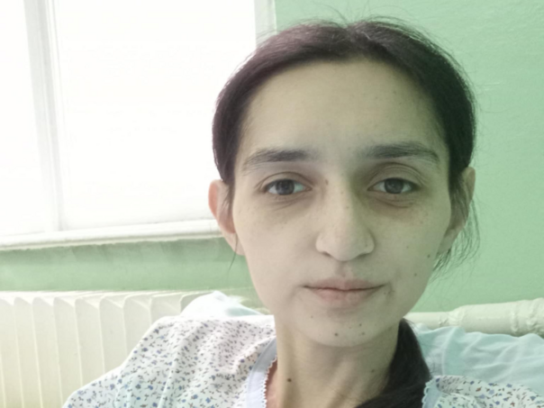 Majka dvojice dječaka iz Sarajeva ima samo 38 kg, hitno treba na operacija u Istanbulu