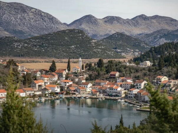 Majka osumnjičena za ubistvo novorođenčeta kod Ploča