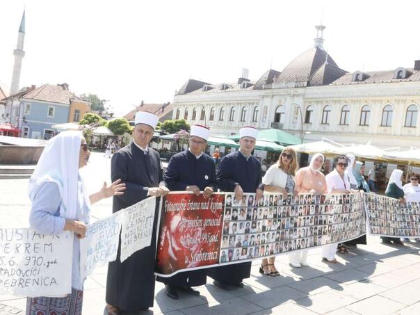 Majke Srebrenice iz Tuzle poslale snažnu poruku: "Naša borba ne prestaje!"