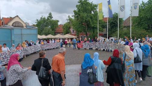 Majke Srebrenice: Ne damo da se minimizira zločin i negira genocid