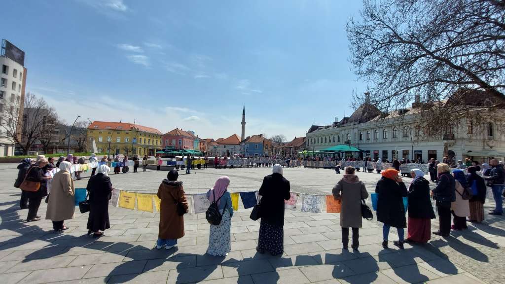 Majke Srebrenice pozvale bh. institucije da rade na otkrivanju grobnica i identifikaciji žrtava