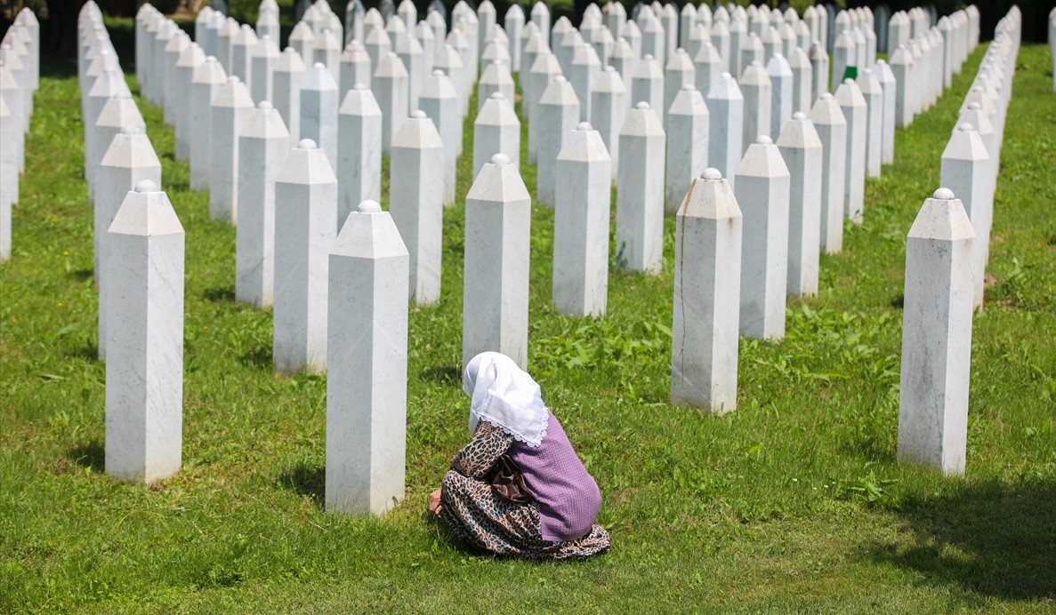 Majke Srebrenice: Zaustaviti negatore genocida u rušenju države BiH