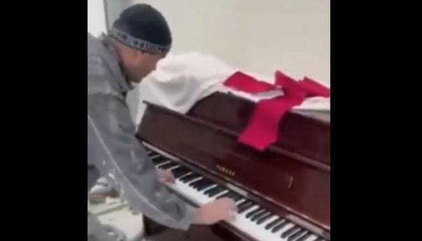 Majstori iz BiH renovirali stan u Sloveniji, vidjeli klavir i počeo je show