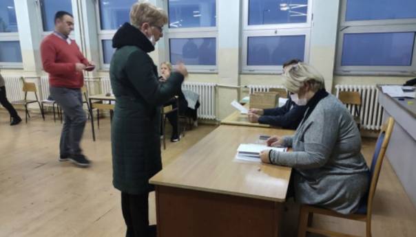 Mala izlaznost birača na prijevremene izbore u Prijedoru