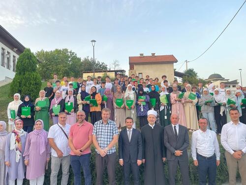 'Mala medresa' okuplja bošnjačku djecu iz Sjeverne Amerike u Bosni