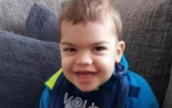 Maleni Stefan Novaković treba našu pomoć za liječenje u Turskoj