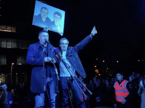 Maliću tri godine zatvora za veličanje zločinaca Mladića i Karadžića